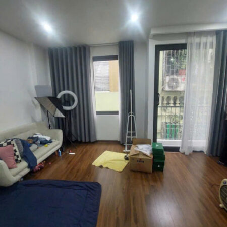 Nhà Âu Cơ – 10m ra phố – 5 tầng thang máy giá 11,6 tỷ