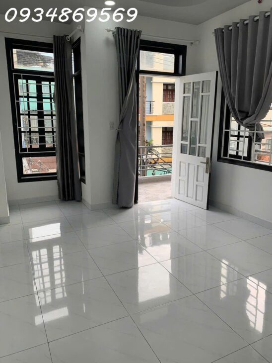 MẶT TIỀN KINH DOANH CỰC VÍP – LÔ GÓC – GẦN CHỢ TRẦN VĂN QUANG – VỪA CHO THUÊ VỪA KHAI THÁC CHDV.