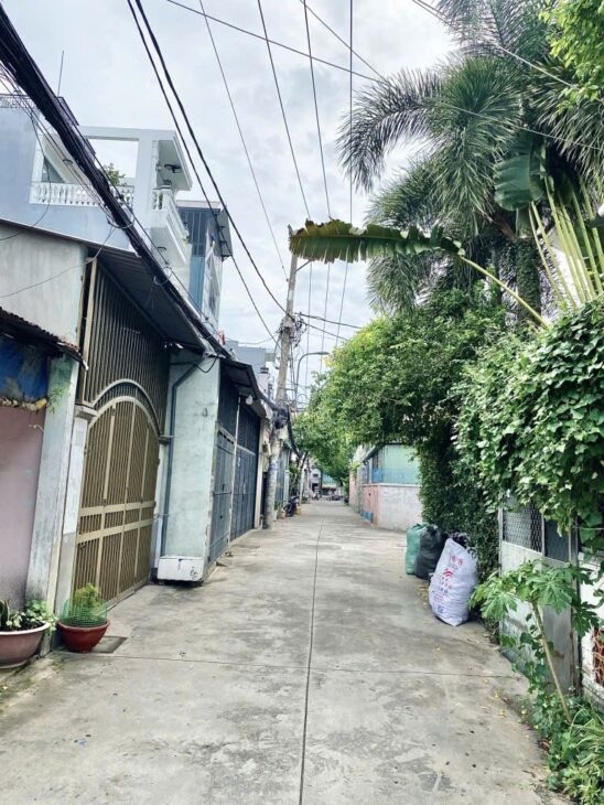 🔥 CHỦ BÁN GẤP – NHÀ HXH NGUYỄN VĂN QUÁ Q12 – 4PN, SÂN XE RỘNG – Chỉ 5.6 TỶ