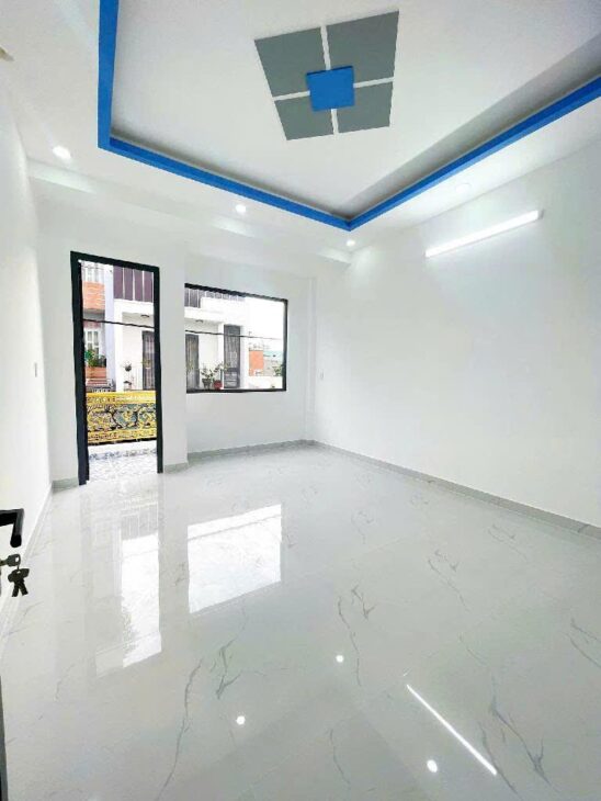 NHÀ ĐẸP BÌNH TÂN, GẦN LÊ VĂN QUỚI, 4 X 15M, HẺM XE HƠI 6M, CHỈ 5,X TỶ