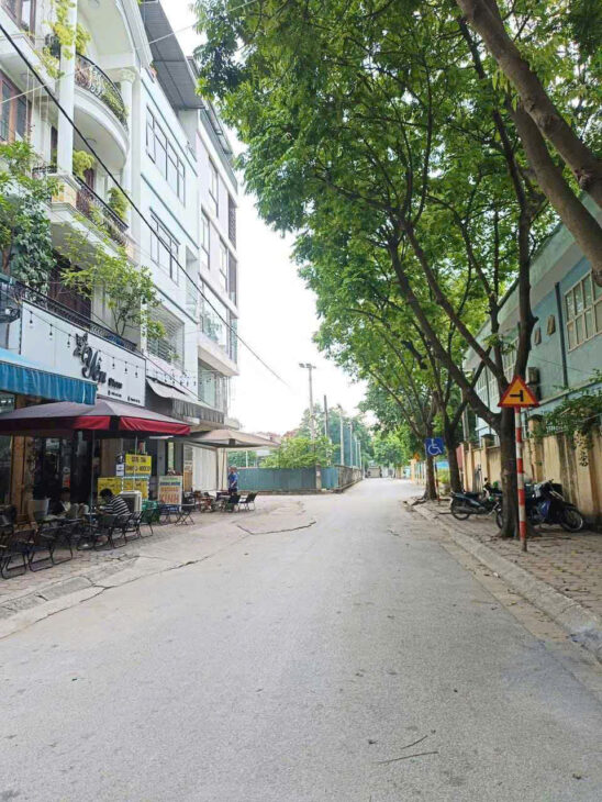 NHÀ PHÂN LÔ- SỔ VUÔNG ĐẸP- VỈA HÈ ĐÁ BÓNG- KINH DOANH ĐA DẠNG- THANG MÁY- OTO DỪNG ĐỖ NGÀY ĐÊM- 23