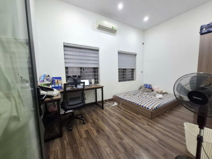 Nhà Trần Quốc Hoàn 60m2 x 4T x MT5m, PLô, ô tô, giá 21.8 tỷ