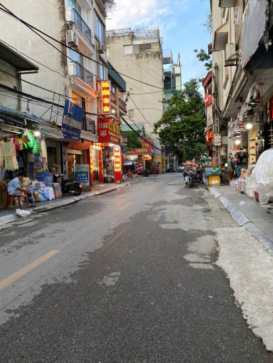 BÁN NHÀ MẶT PHỐ VÍNH TUY, HAI BÀ TRƯNG 35MX5 TẦNG, MT; 3.8M KINH DOANH QUÁ ĐỈNH, GIÁ 14.5 TỶ CTL