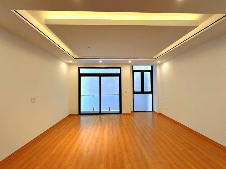 Bán nhà Tây Sơn, Đống Đa 45m 6 tầng thang máy – Kinh doanh giá 13,8 tỷ