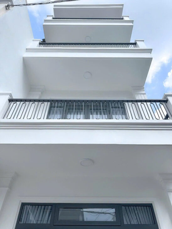 Cần bán nhà mới xây kiên cố huỳnh thúc kháng phường Xuân Hương đà lạt cách trung tâm hành chính 400m