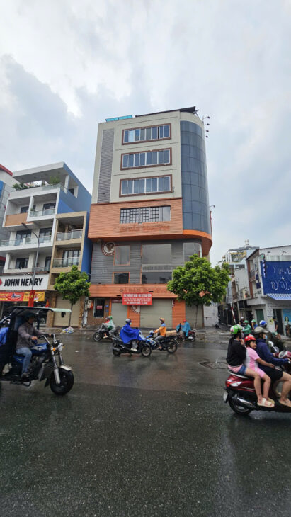 Cho thuê Mặt tiền tòa nhà 661 Lũy Bán Bích, Góc 2 MT, vị trí kinh doanh đẳng cấp