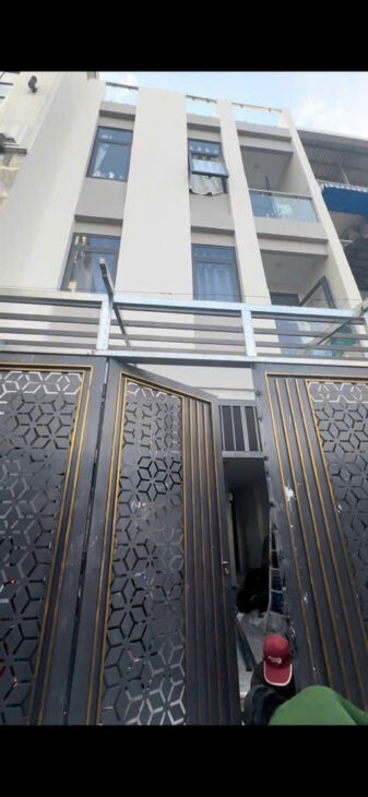BÁN NHÀ NGANG 5.7 X16 ĐÚC 4T THU NHẬP CÓ 420 TRIỆU