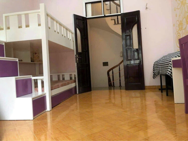 Bán nhà Hào Nam 30 ra phố – Nhà 25m xây 5 tầng giá 5.75 tỷ