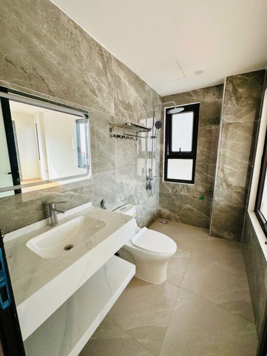 *** (SÀI ĐỒNG) NHÀ MỚI XÂY 6 TẦNG- THANG MÁY – NGÕ THÔNG- CỰC THOÁNG-Ở SƯỚNG. Diện tích 40m chỉ