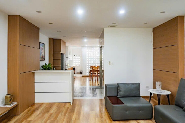 Bán tòa nhà mặt phố Cát Linh, Đống Đa DT 60m2, 5 tầng, thoáng 2 mặt, kinh doanh tốt, vị trí tuyệt