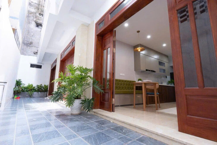 BÁN NHÀ PHỐ NGUYỄN LAM – FULL NỘI THẤT – CHỈ 50M RA MẶT PHỐ