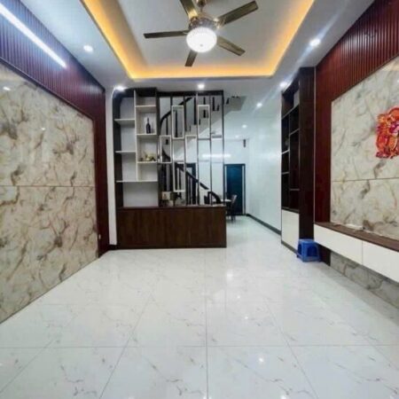 LÕI HOÀNG MAI- 42M2-4T- 7.15 TỶ (CTL)- NHÀ, NGÕ THOÁNG SÁNG TRC SAU- NHÀ Ở LUÔN CHỦ TẶNG LẠI NỘI