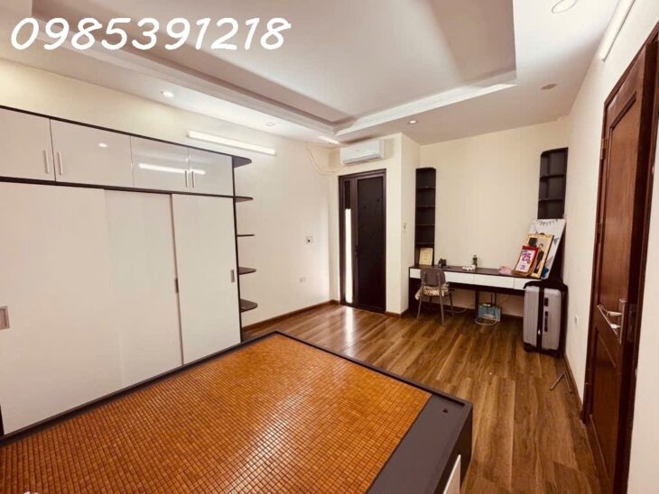 CẦN BÁN GẤP- NHÀ TRUNG TÂM HOÀNG MAI- 32M2-5T- 6.45 TỶ (CTL)- NHÀ, SÂN CHƠI THOÁNG SÁNG- Ở TIỆN NGHI