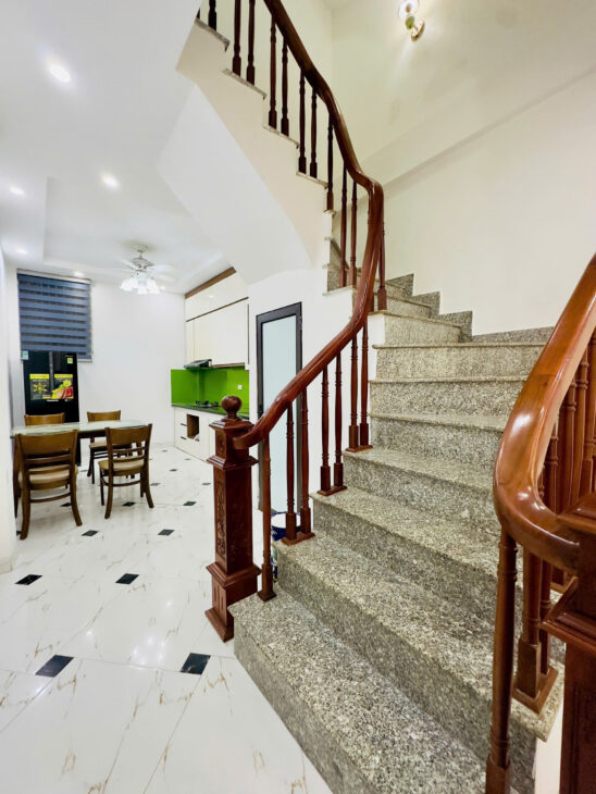 BÁN NHÀ HỮU HƯNG NAM TỪ LIÊM – 38M², 5 TẦNG, 4 NGỦ – FULL ĐỒ Ở NGAY – NHỈNH 6 TỶ 0326 213 286