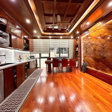 MẶT PHỐ VIP GIÁP NHẤT – VỈA HÈ RỘNG – TÒA NHÀ SIÊU ĐẸP 9 TẦNG THANG MÁY – 2 MẶT Ô TÔ – CƠ HỘI KINH