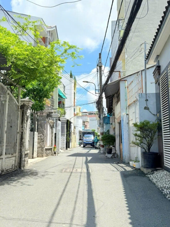 HXH ĐS 3 – 4,3×19 – 3 Tầng 5PN – Thuê 15 triệu – SỔ A4 HC Đủ – NHỈNH 7 TỶ