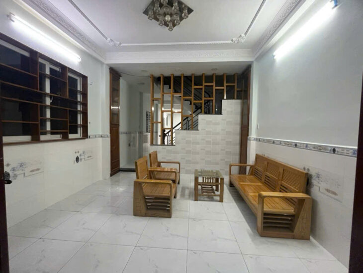 HXH ĐS 3 – 4,3×19 – 3 Tầng 5PN – Thuê 15 triệu – SỔ A4 HC Đủ – NHỈNH 7 TỶ