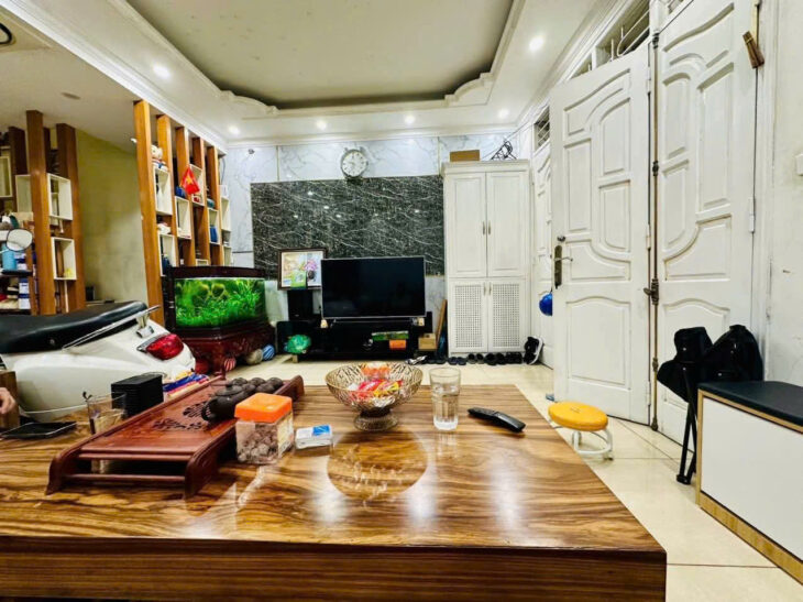 HOÀNG HOA THÁM – Ô TÔ 7 CHỖ ĐỖ CỬA – 15M RA Ô TÔ TRÁNH 13,5 tỷ 🏠 Diện tích 47m, 5 tầng, mt 5.1m