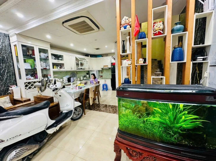 HOÀNG HOA THÁM – Ô TÔ 7 CHỖ ĐỖ CỬA – 15M RA Ô TÔ TRÁNH 13,5 tỷ 🏠 Diện tích 47m, 5 tầng, mt 5.1m