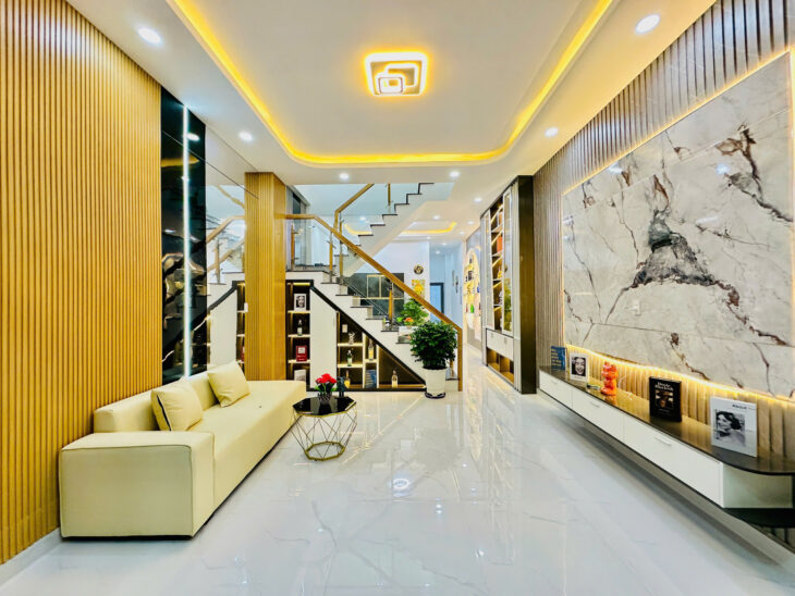 nha long thuong
