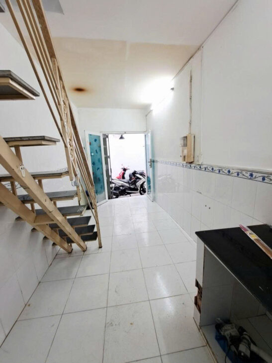 CẢNH BÁO : CĂN NHÀ CỰC HOT QUẬN 11 TP HCM GÂY SỐT – LẤY NGAY KẺO HẾT !