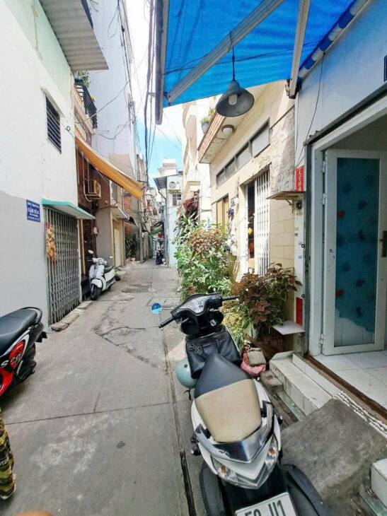 CẢNH BÁO : CĂN NHÀ CỰC HOT QUẬN 11 TP HCM GÂY SỐT – LẤY NGAY KẺO HẾT !