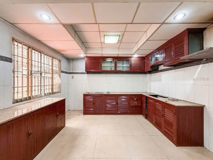 Phú Nhuận – Nhà 3 tầng 76m2 (4×19) – 6 phòng ngủ – Hẻm rộng – Nhỉnh 8 t.ỷ