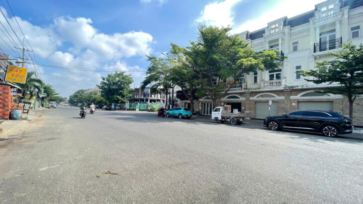 Kẹt tiền bán lô đất nên tại HCM chỉ 3,x tỷ