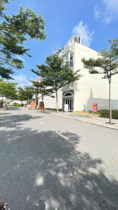 Kẹt tiền bán lô đất nên tại HCM chỉ 3,x tỷ