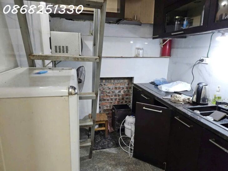 Nhà tập thể Quỳnh – ô tô tránh, vỉa hè kinh doanh – gần Thanh Nhàn, giá chỉ 5.4 tỷ