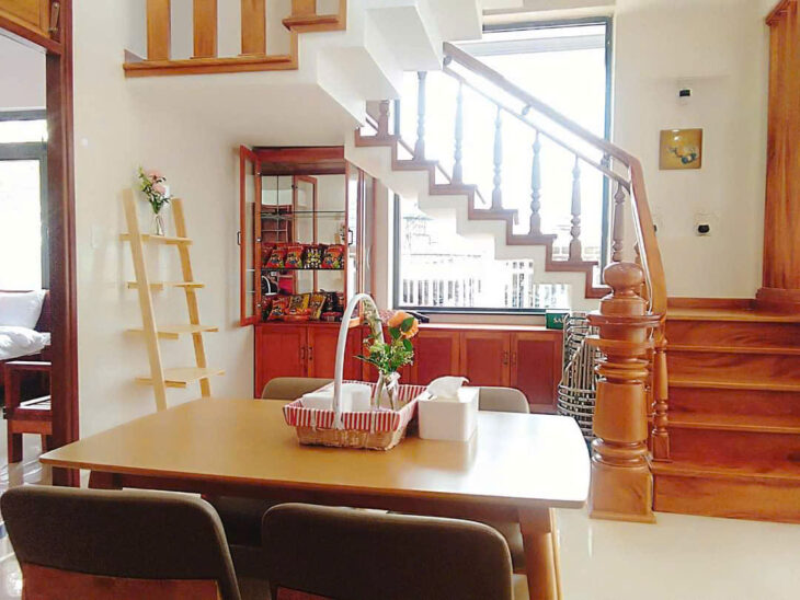 CHO THUÊ VILLA SÂN VƯỜN NGÔ TẤT TỐ P8 ĐÀ LẠT – 6PN, FULL NỘI THẤT – 23 TRIỆU/THÁNG