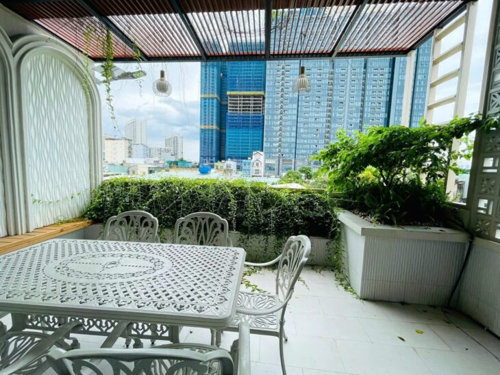 VILLA AN CƯ LẠC NGHIỆP TẠI QUẬN 7 – VUÔNG VỨC, NGANG LỚN HIẾM CÓ – 8.8 Tỷ