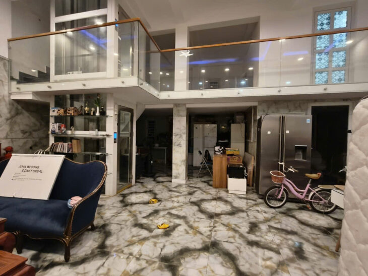 VIP TRƯỜNG THỌ – THANG MÁY SỊN SÒ- HẺM 7 CHỖ. OTO NGỦ TRONG SÂN. NHÀ XÂY 4 TẦNG, HOÀN CÔNG CHUẨN