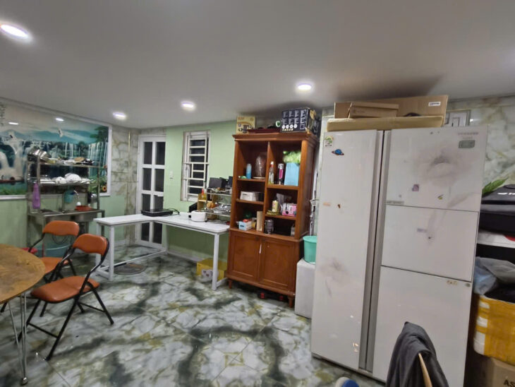 VIP TRƯỜNG THỌ – THANG MÁY SỊN SÒ- HẺM 7 CHỖ. OTO NGỦ TRONG SÂN. NHÀ XÂY 4 TẦNG, HOÀN CÔNG CHUẨN