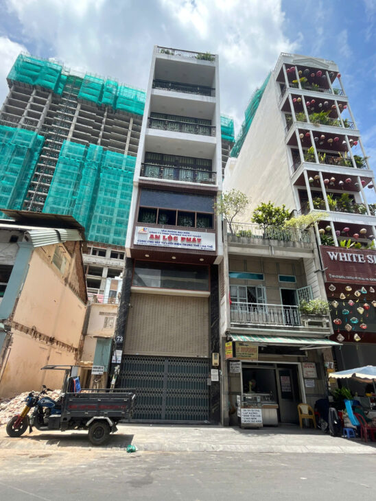 Bán Nhà Mặt Tiền 73 Đề Thám , Phường Cô Giang , Quận 1