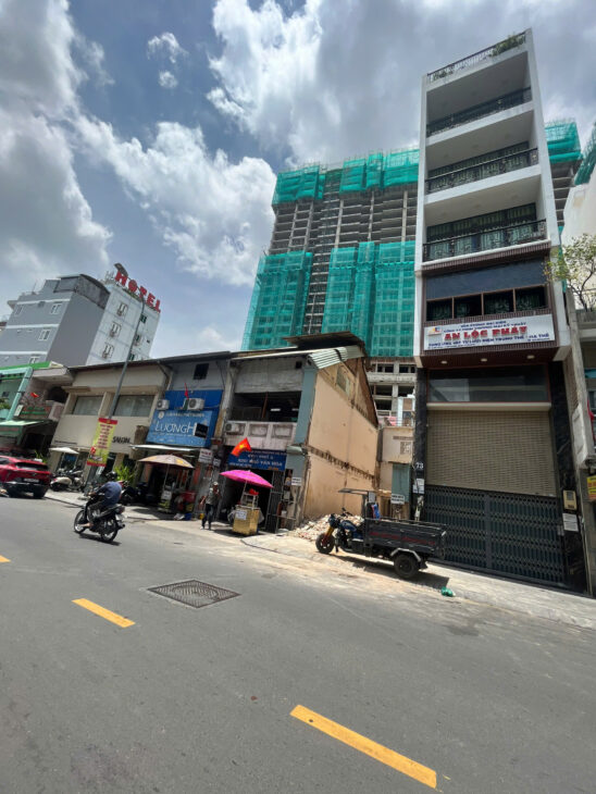 Bán Nhà Mặt Tiền 73 Đề Thám , Phường Cô Giang , Quận 1