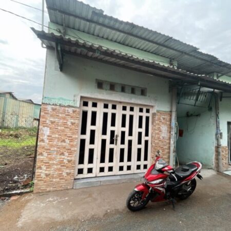 Nhà Cấp 4 rẻ nhất Dĩ An: 210m2 (ngang 10) Kèm 10 Phòng Trọ, đường ô tô, Gần Chợ An Phú, Giá Đầu Tư