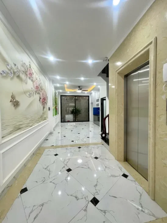 BÁN NHÀ PHÂN LÔ NGỌC HỒI – Ô TÔ NGỦ TRONG NHÀ – 60M2 THANG MÁY