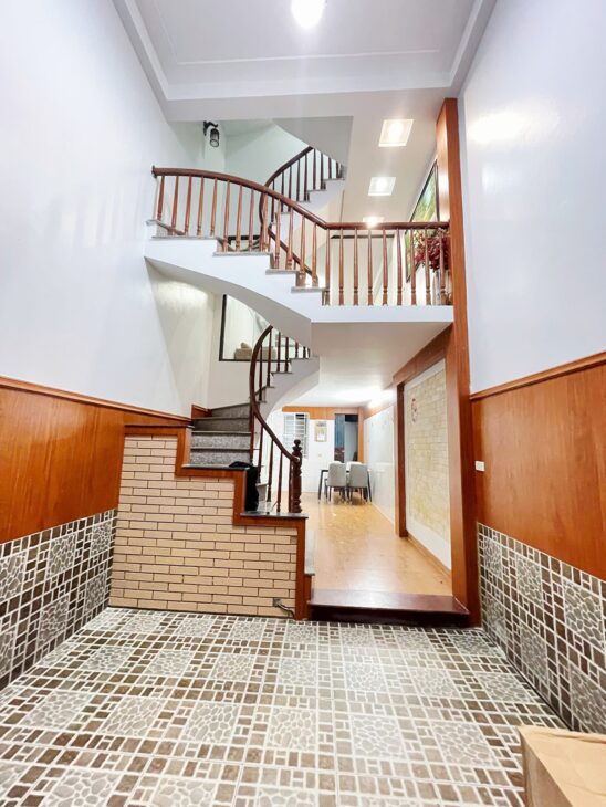 CHÍNH CHỦ CẦN BÁN NHÀ MỚI XÂY QUAN NHÂN – THANH XUÂN DT 30M – 5 TẦNG – GIÁ 6,7 TỶ