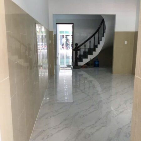 Nhà Mặt tiền Vuông 4 tầng, Đường 16m, 117m2 – Hoàng Hoa Thám TB