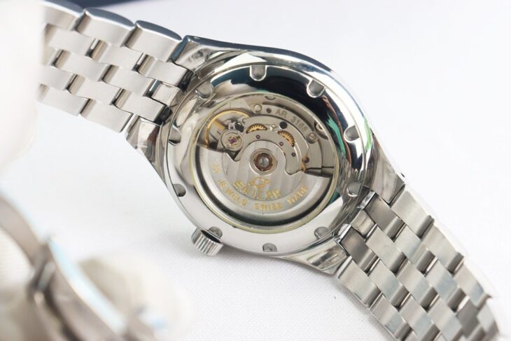 ĐH Nam ENICAR Automatic, mặt đen dòng 2 lịch, cọc số đính 11 viên Kim Cương, Size 39mm