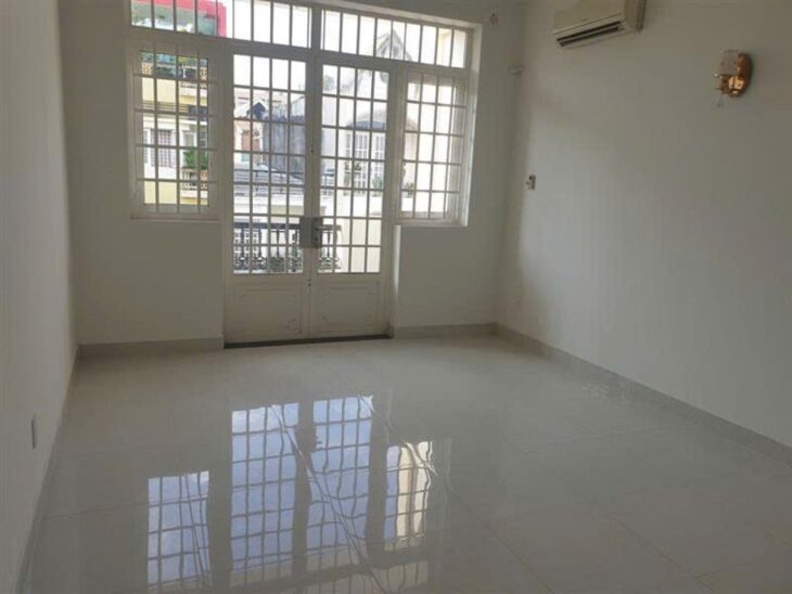 Giảm 500tr! Nhà Vuông SHR 4 tầng HXT 100m2 – Đường DC11 Tân Phú S