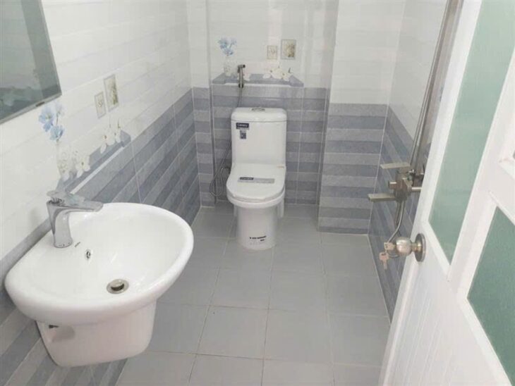 Giảm 500tr! Nhà Vuông SHR 4 tầng HXT 100m2 – Đường DC11 Tân Phú S