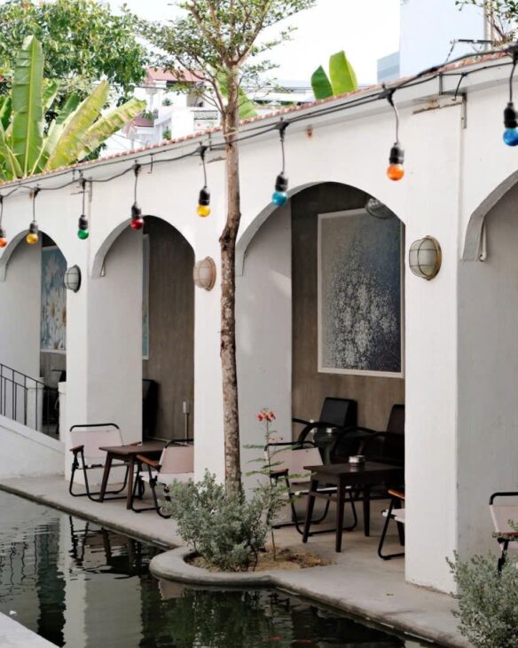 Villa cổ 2 tầng + Coffee Đ.10m 970m2, SHR Nở hậu – Dương Quảng Hàm Gò Vấp SS