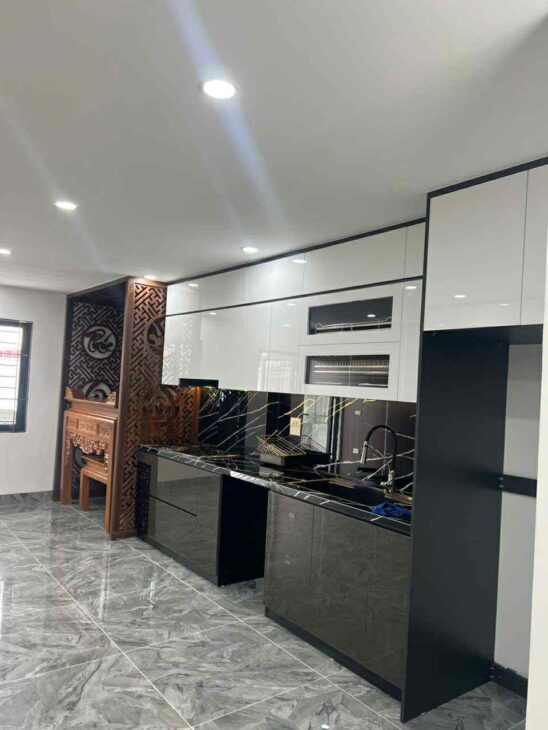 Bán nhà Hoàng Mai 56m, mới cứng, xách mông đến là ở, phân lô ô tô tránh đỗ, ngủ trong nhà, thang