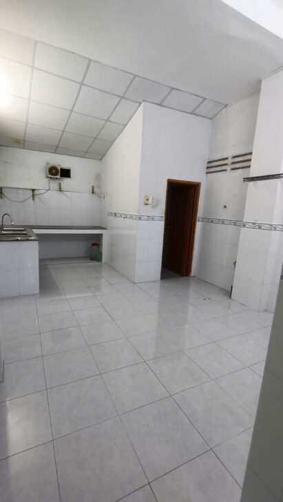 33. nhà 4 triệu 3 phòng ngủ gần trường Phan Ngọc Hiển