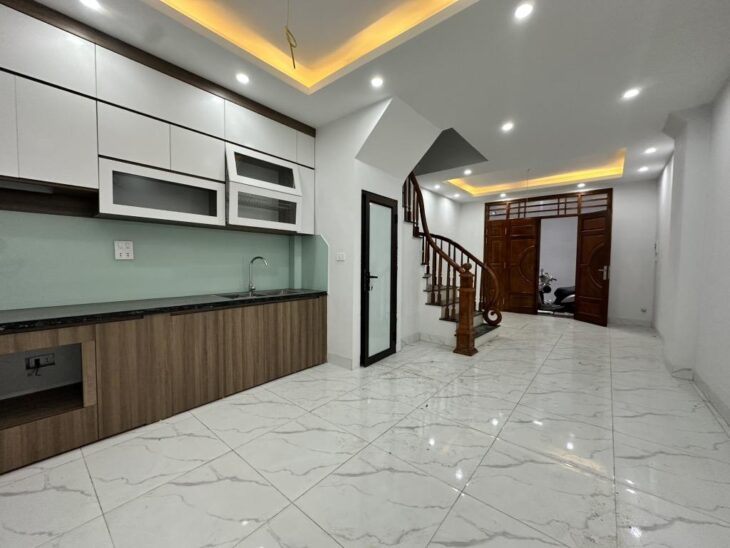 Bán nhà Đại Cát Liên Mạc 35m, 4 tầng Ô TÔ đỗ cửa