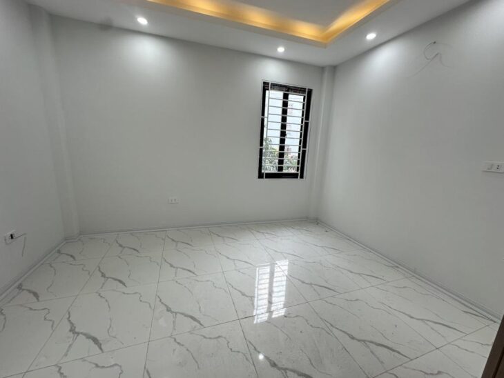 Bán nhà Đại Cát Liên Mạc 35m, 4 tầng Ô TÔ đỗ cửa