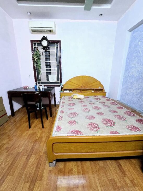 Bán nhà Tây Hồ Xuân La 35m2, 4T, 2 mặt ngõ, ô tô đỗ cửa, gần Hồ Tây