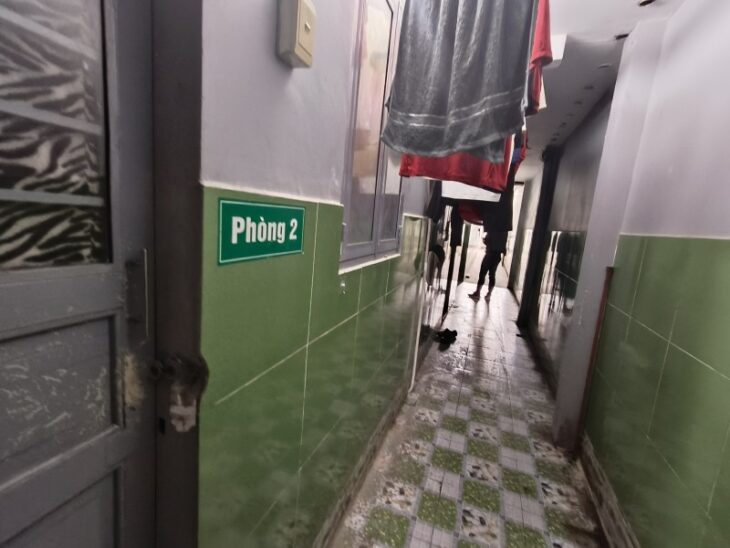 Bán nhà NGON , Phước Long, TP HCM, DT 160m2, 3 tầng, 14 phòng, Sổ Hồng, giá 9.35 tỷ. LH: 0933125879